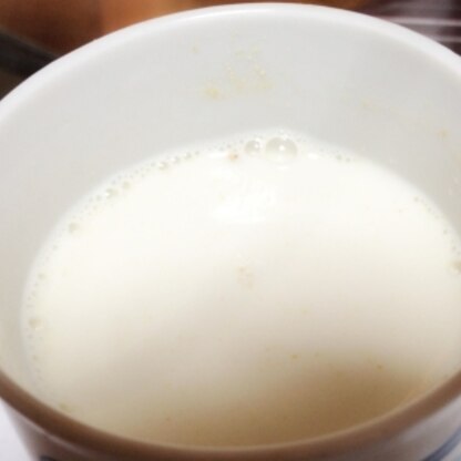 冷たい牛乳だと溶けにくいですね(ｰ ｰ;)
次は温めて作ってみます(*^_^*)